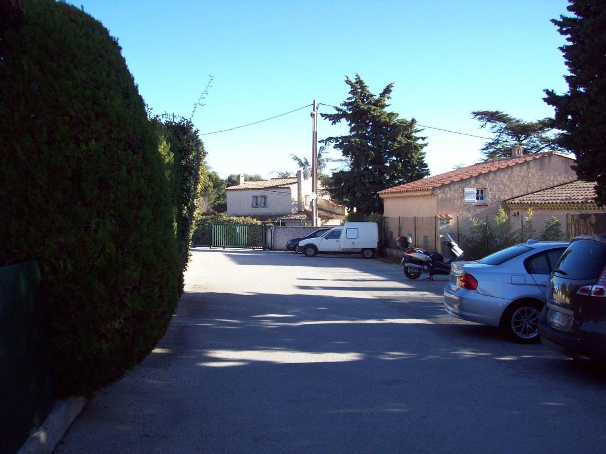 Mas De L Ile Rousse Apartment Bandol Bagian luar foto